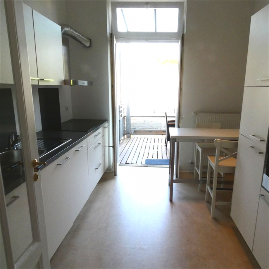 Einbauk�che mit Terrassenzugang Etagenwohnung Neustadt