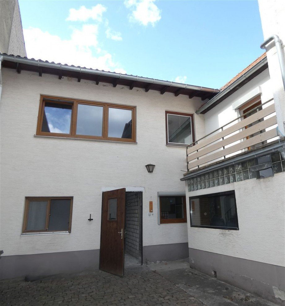 Au�enansicht Hinterhaus Haus Herxheim am Berg