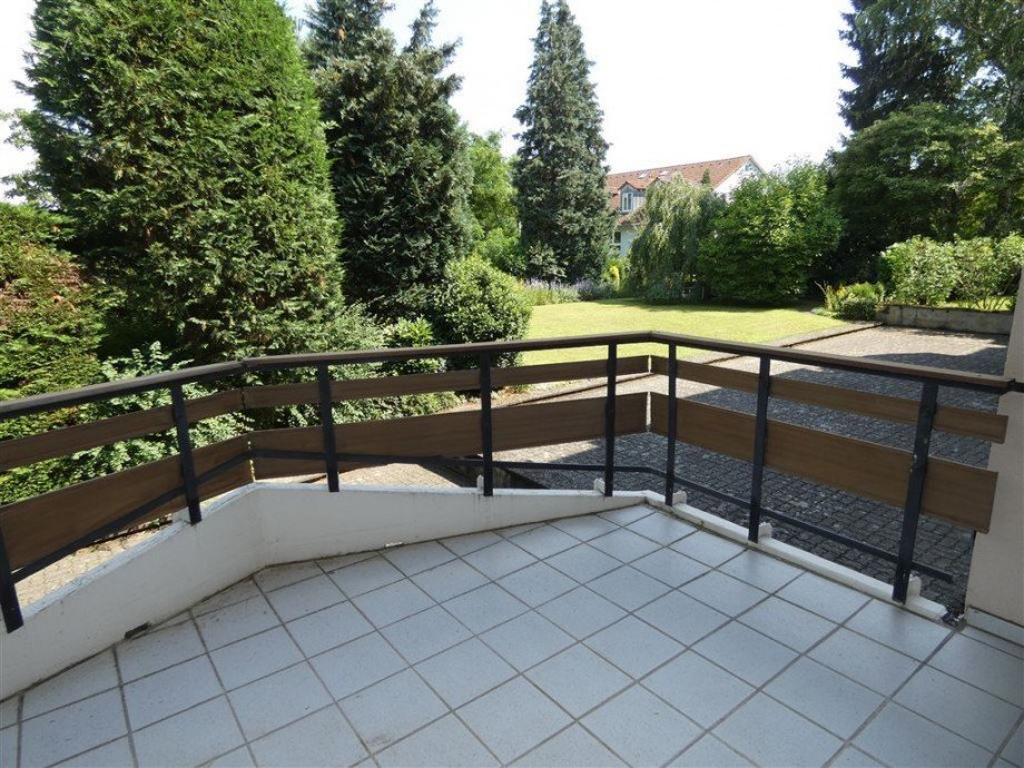 Blick s�d�stlich Balkon-Terrasse Terrassenwohnung Neustadt
