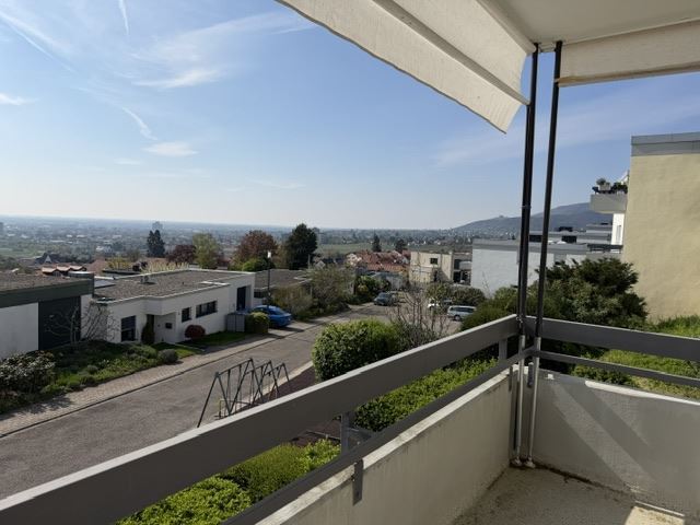 Blick vom Balkon zur Rheinebene Etagenwohnung Neustadt