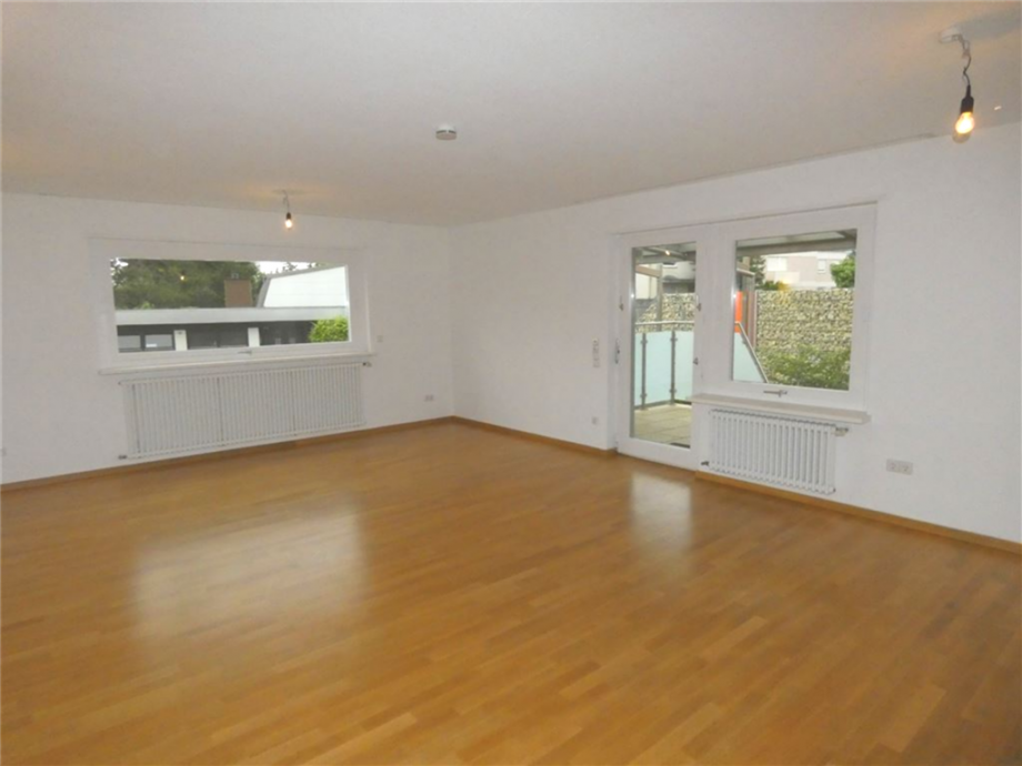 Wohnzimmer mit Zugang zur Terrasse Erdgeschosswohnung Neustadt