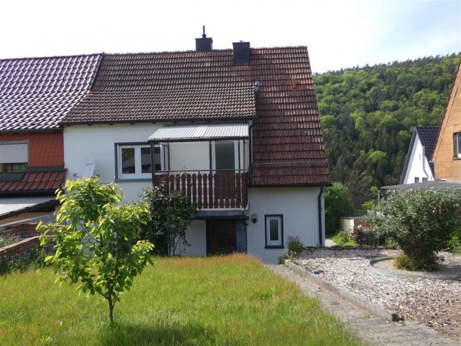 Doppelhaush�lfte in sonniger Lage Doppelhaush�lfte Esthal