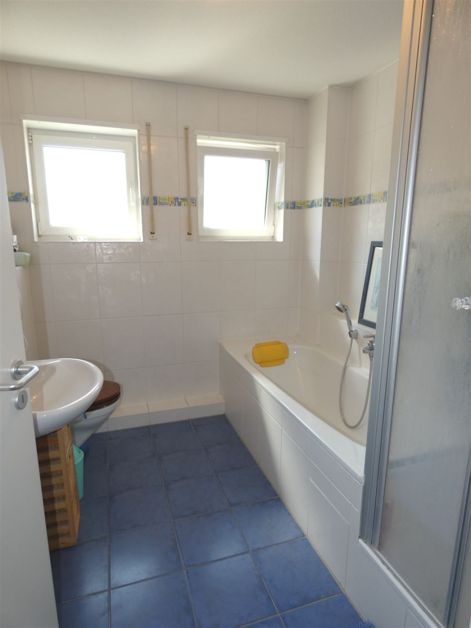 TG Badezimmer OG Reihenendhaus Neustadt