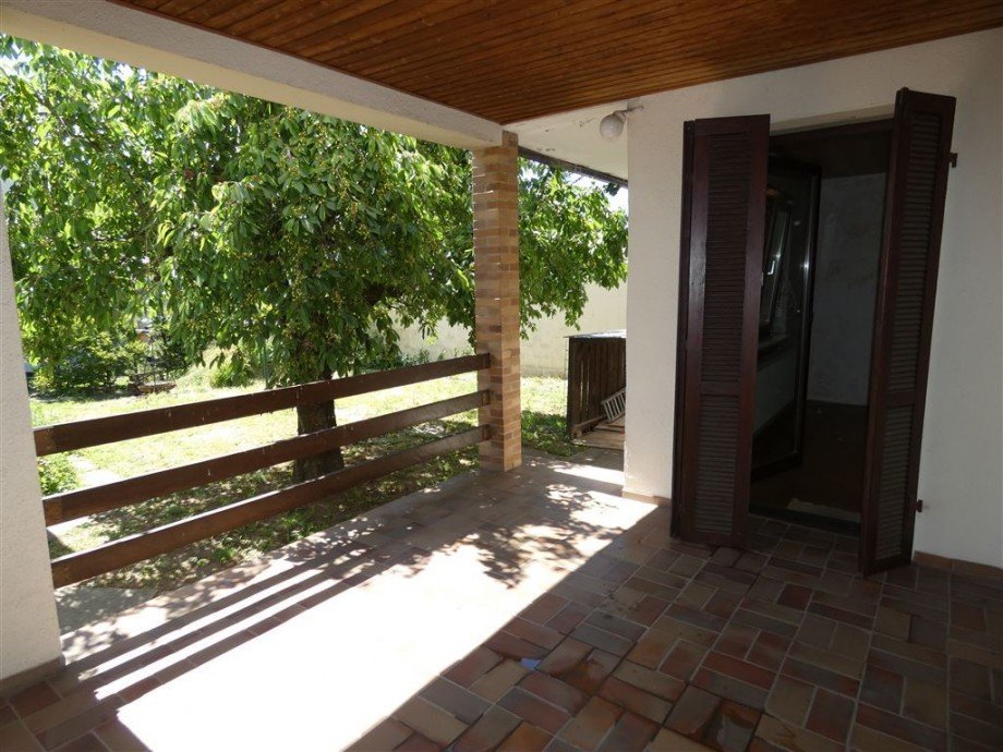 Blick von der Terrasse EG in den Garten Einfamilienhaus Deidesheim