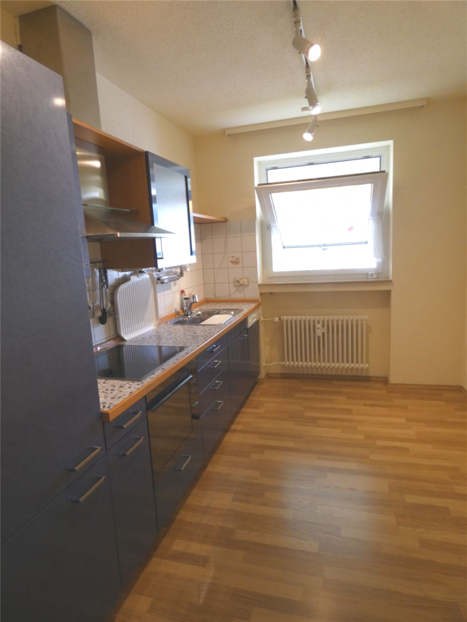 Einbauk�che mit Laminatboden Etagenwohnung Neustadt an der Weinstra�e