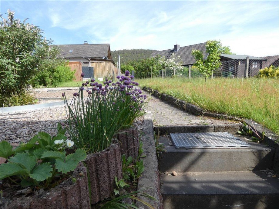 Garten - ganzt�tig sonnig Doppelhaush�lfte Esthal