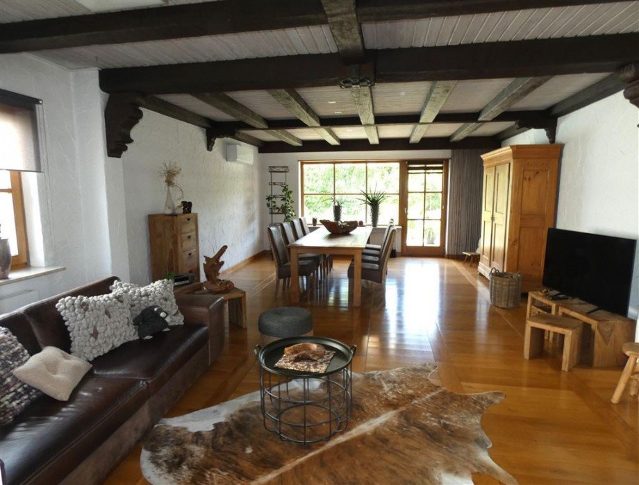 Wohn-,Esszimmer mit Zugang zur Terrasse Bungalow Ha�loch , Pfalz