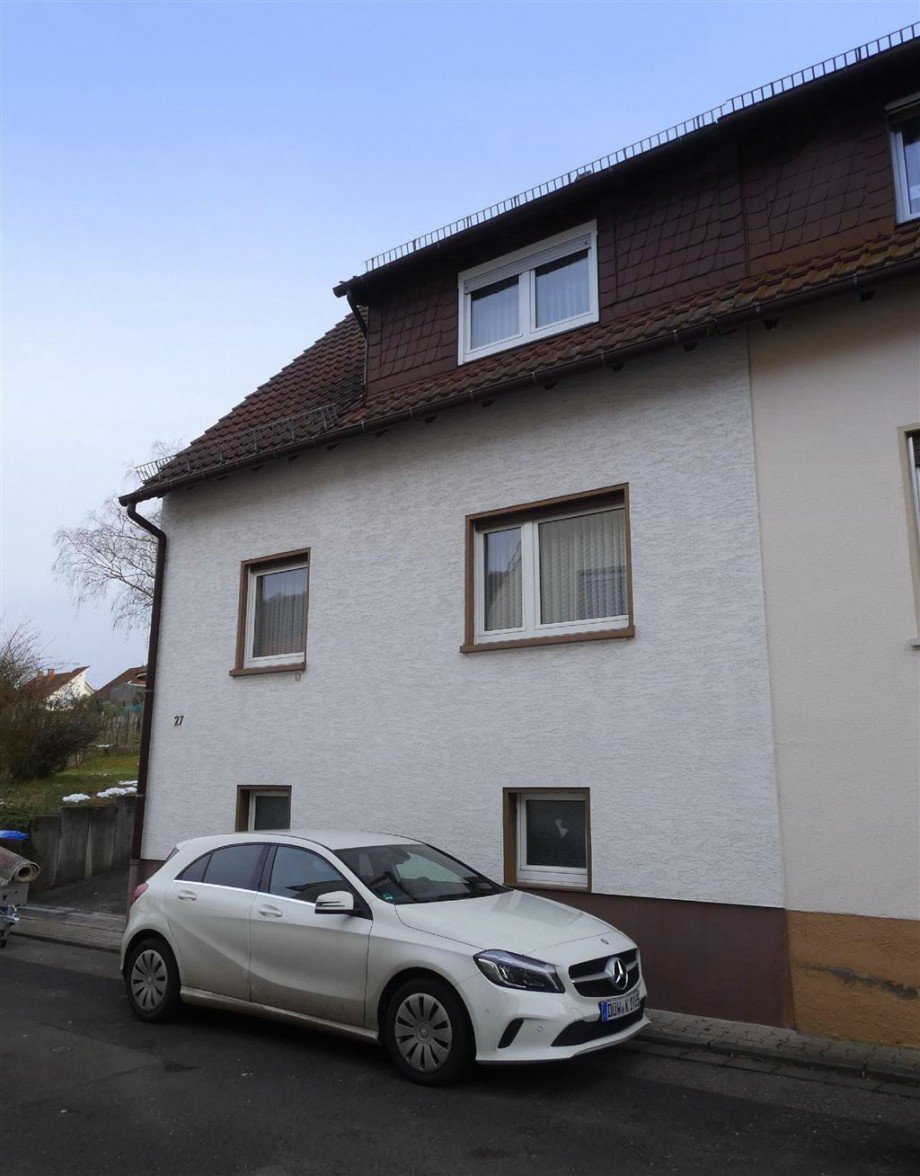 DHH Stra�enansicht Doppelhaush�lfte Esthal