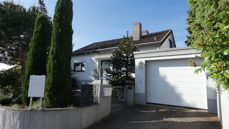 Stilvolles Einfamilienhaus Neustadt Einfamilienhaus VERKAUFT - Modernisierter Bungalow im Weinort Neustadt-Gimmeldingen