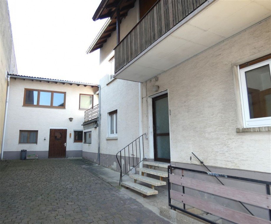 Hofansicht Haus Herxheim am Berg