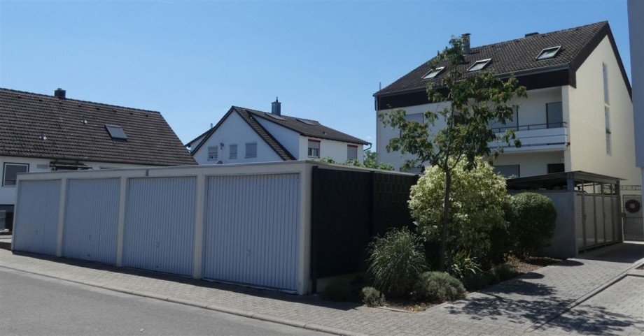 Mehrfamilienhaus mit 4 Garagen Mehrfamilienhaus Deidesheim
