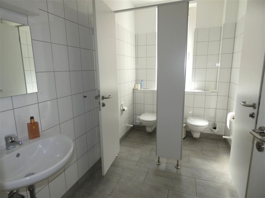 Praxis-WC B�ro / Praxis Neustadt