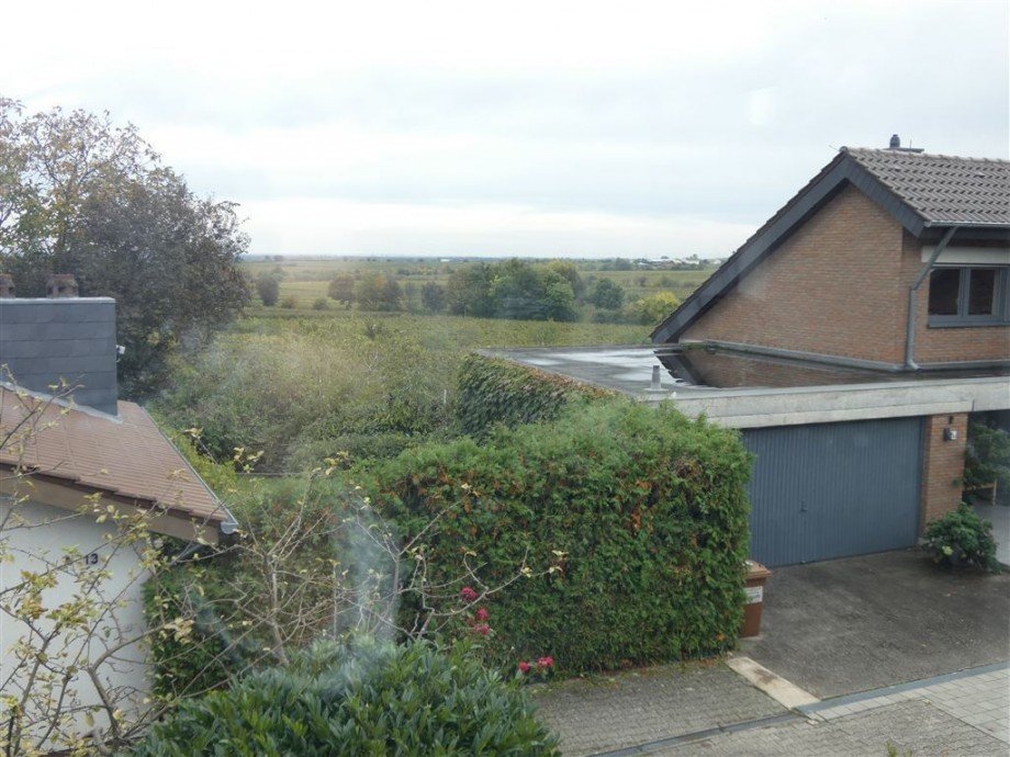 Panoramablick vom Wohnzimmerfenster Einfamilienhaus Neustadt