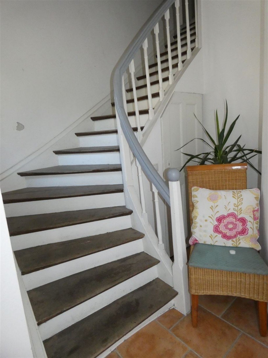 Treppenhaus Renditeobjekt Maikammer