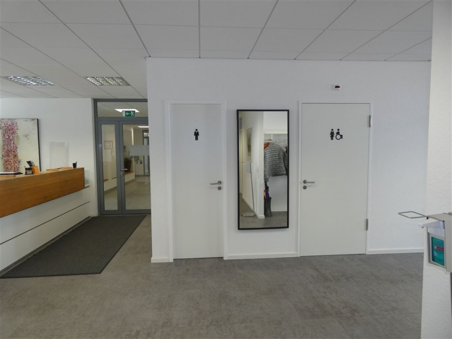 Praxis-Empfang B�ro / Praxis Neustadt