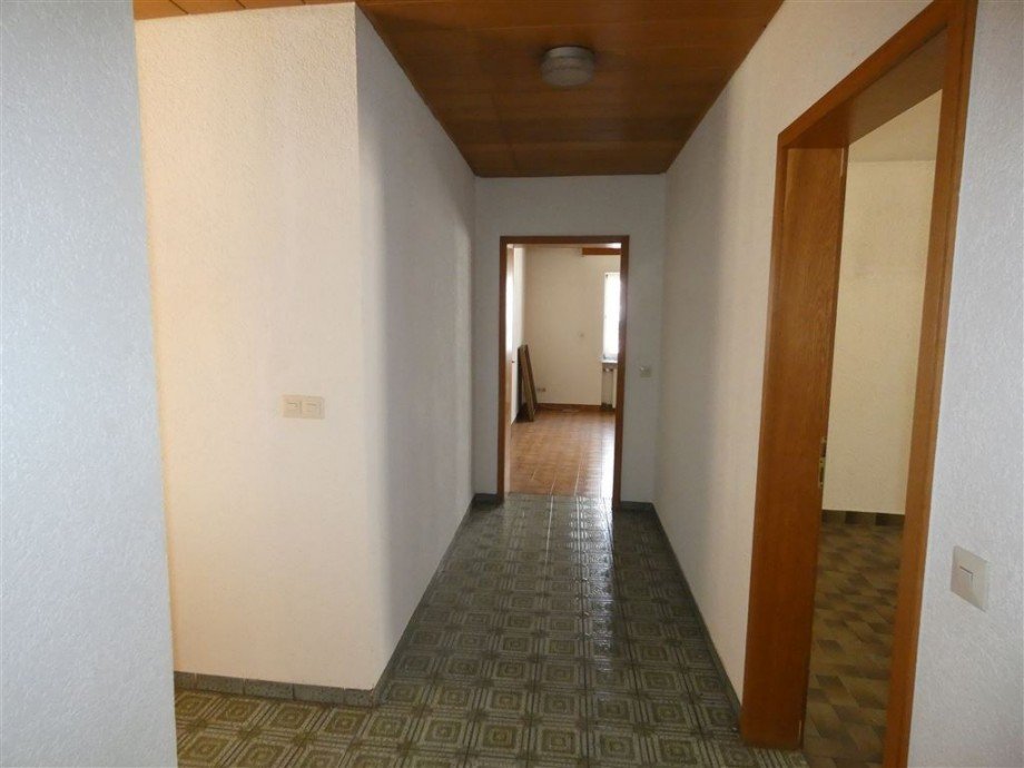 Diele OG Mehrfamilienhaus Deidesheim
