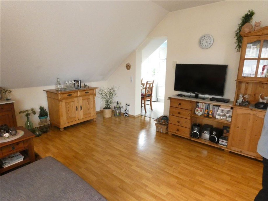 Aufteilung Wohnbereich und K�che Dachgeschosswohnung Meckenheim , Pfalz