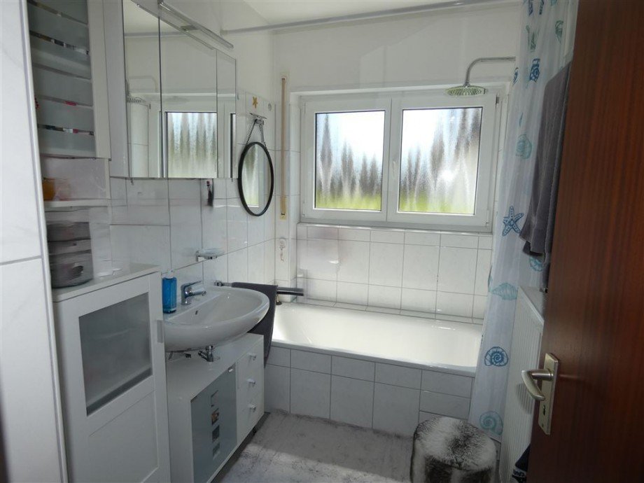 Badezimmer modern. Mehrfamilienhaus Deidesheim