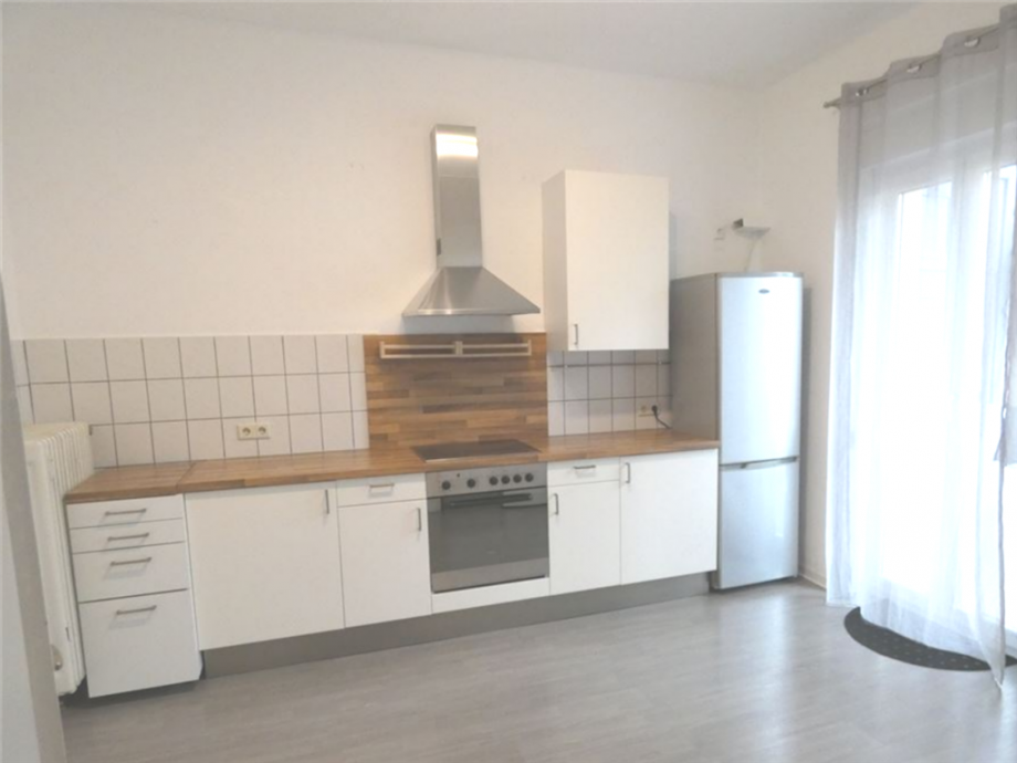 K�che mit Zugang zum Ostbalkon Erdgeschosswohnung Neustadt