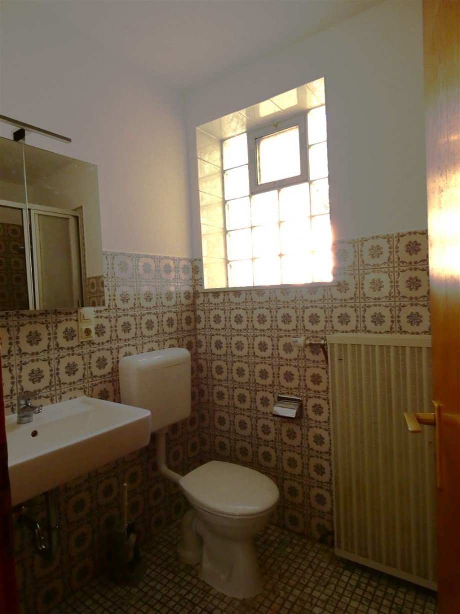 Zimmer 6 - mit Duschbadezimmer Wohnung Deidesheim