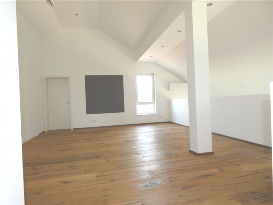 Galerie Ruheebene Penthousewohnung Neustadt