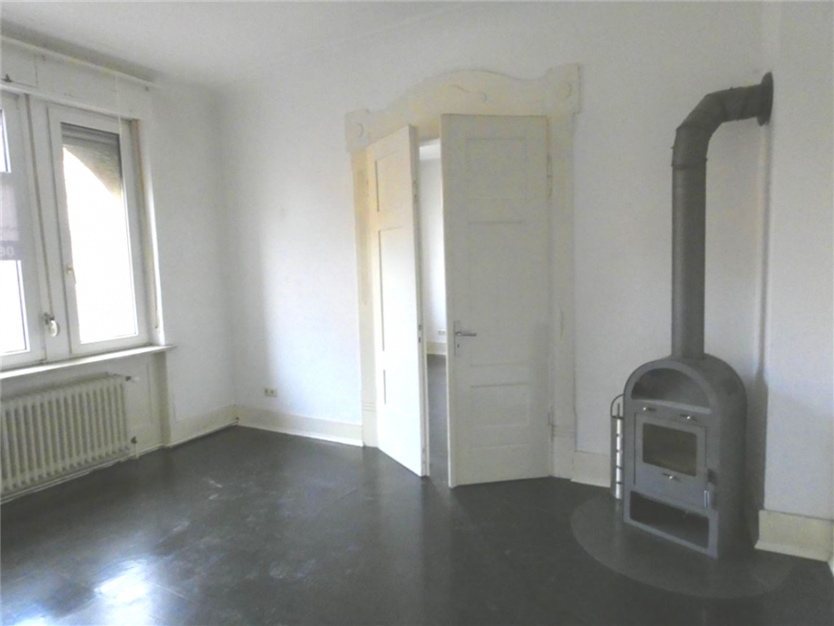 Raum Ost mit Festbrennstoffofen Erdgeschosswohnung Landau in der Pfalz