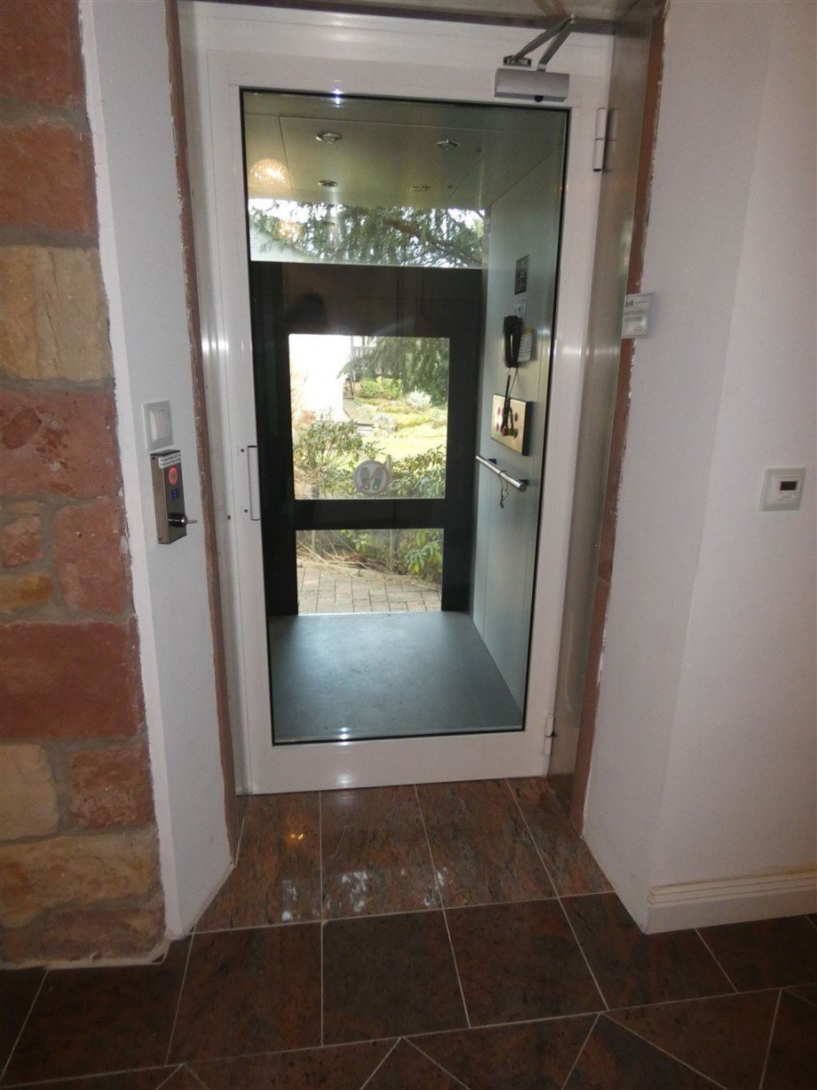 Aufzug EG-OG-KG Villa Bad D�rkheim