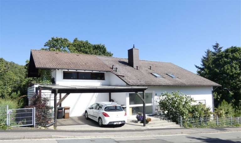 Top-2 FH mit gro�em Grundst�ck Neustadt Zweifamilienhaus VERKAUFT-2-Familienhaus in Hambach gro�z�gige Wohn-/Grundst. Fl�che