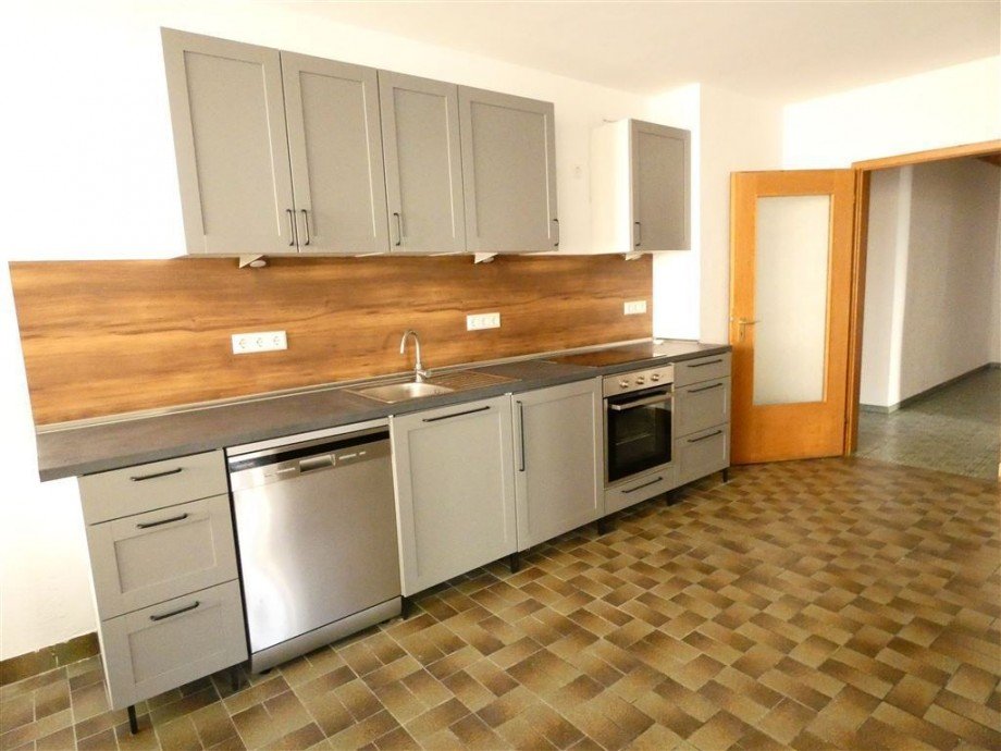 Allgemeinnutzung - neue Wohnk�che Wohnung Deidesheim