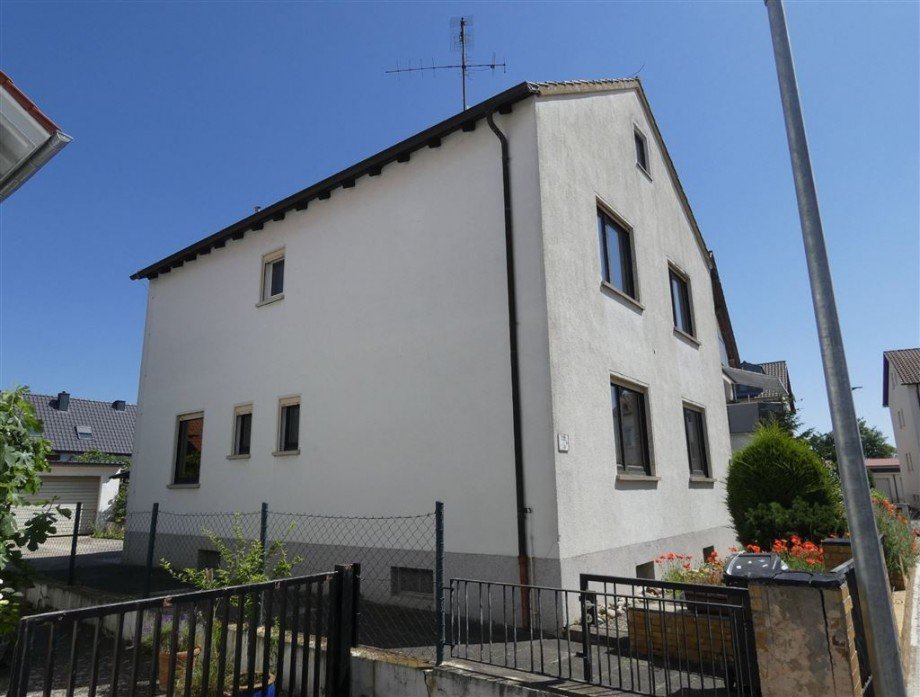 Hausansicht West Einfamilienhaus Niederkirchen b Deidesheim