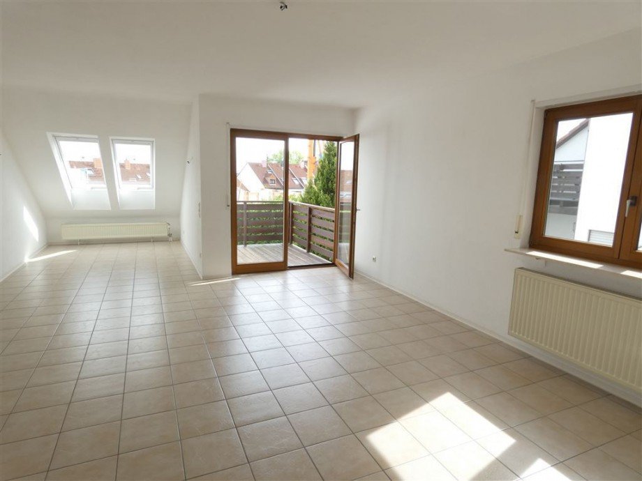 lichtdurchfluteter Wohnraum Zugang Ostterrasse Wohn- / Gesch�ftshaus Neustadt