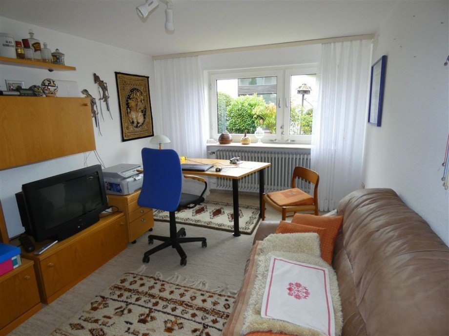 B�ro-/G�stezimmer im UG Einfamilienhaus Neustadt