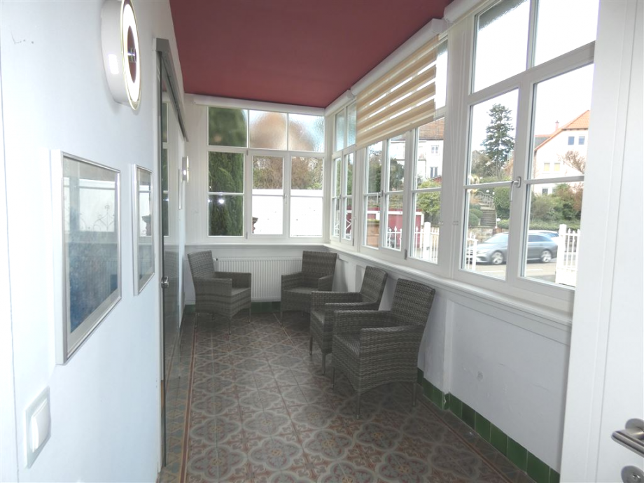 lichtdurchfluteter Erker Villa Bad D�rkheim