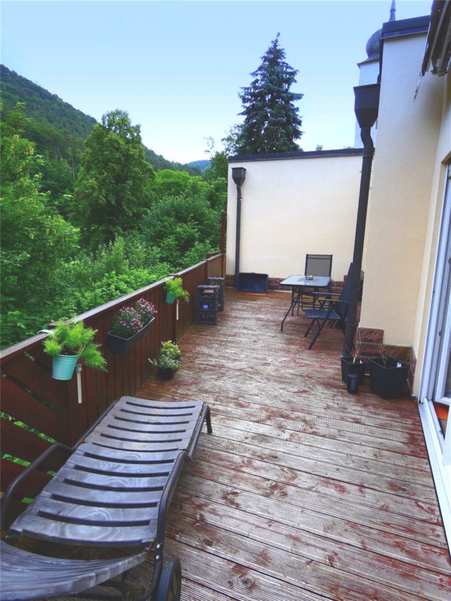 Terrasse Mietwohnung Mehrfamilienhaus Lindenberg , Pfalz