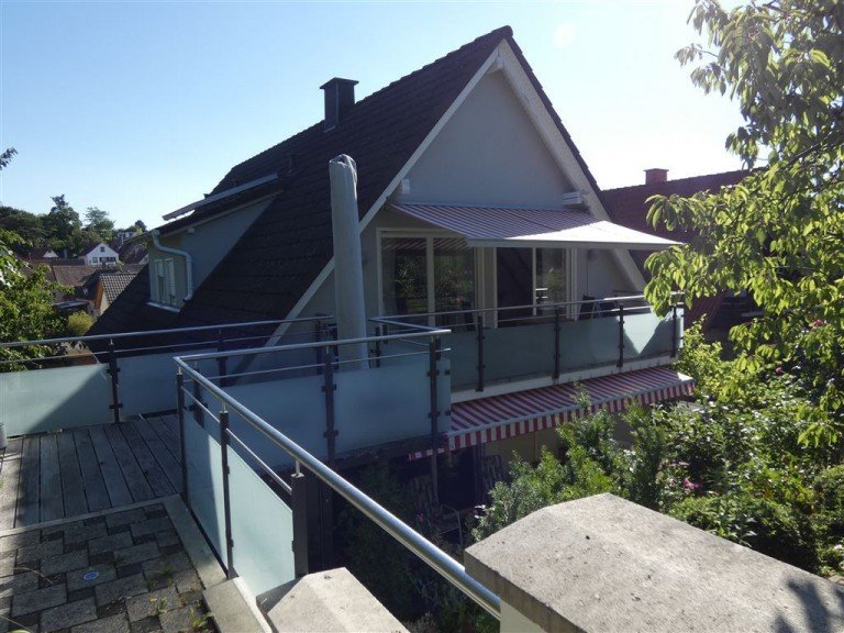 S�dansicht mit Terrasse und Balkon Neustadt Etagenwohnung Gepflegte Terrassenwohnung mit Gartenanteil