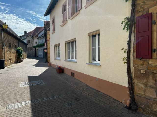 Wohnhaus an der alten Stadtmauer Etagenwohnung Deidesheim
