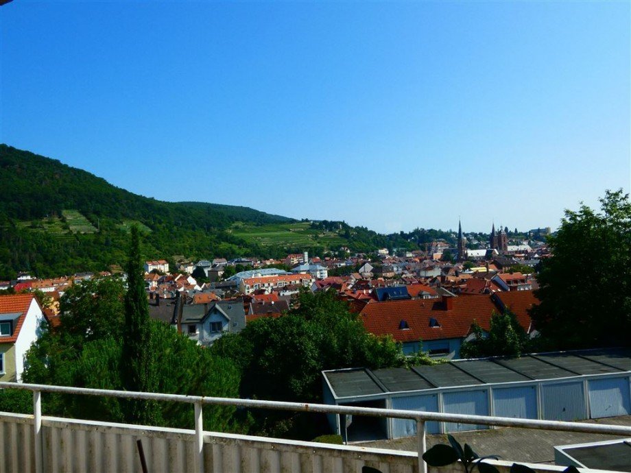 Weitblick vom Balkon DG Schlafzimmer Reihenendhaus Neustadt