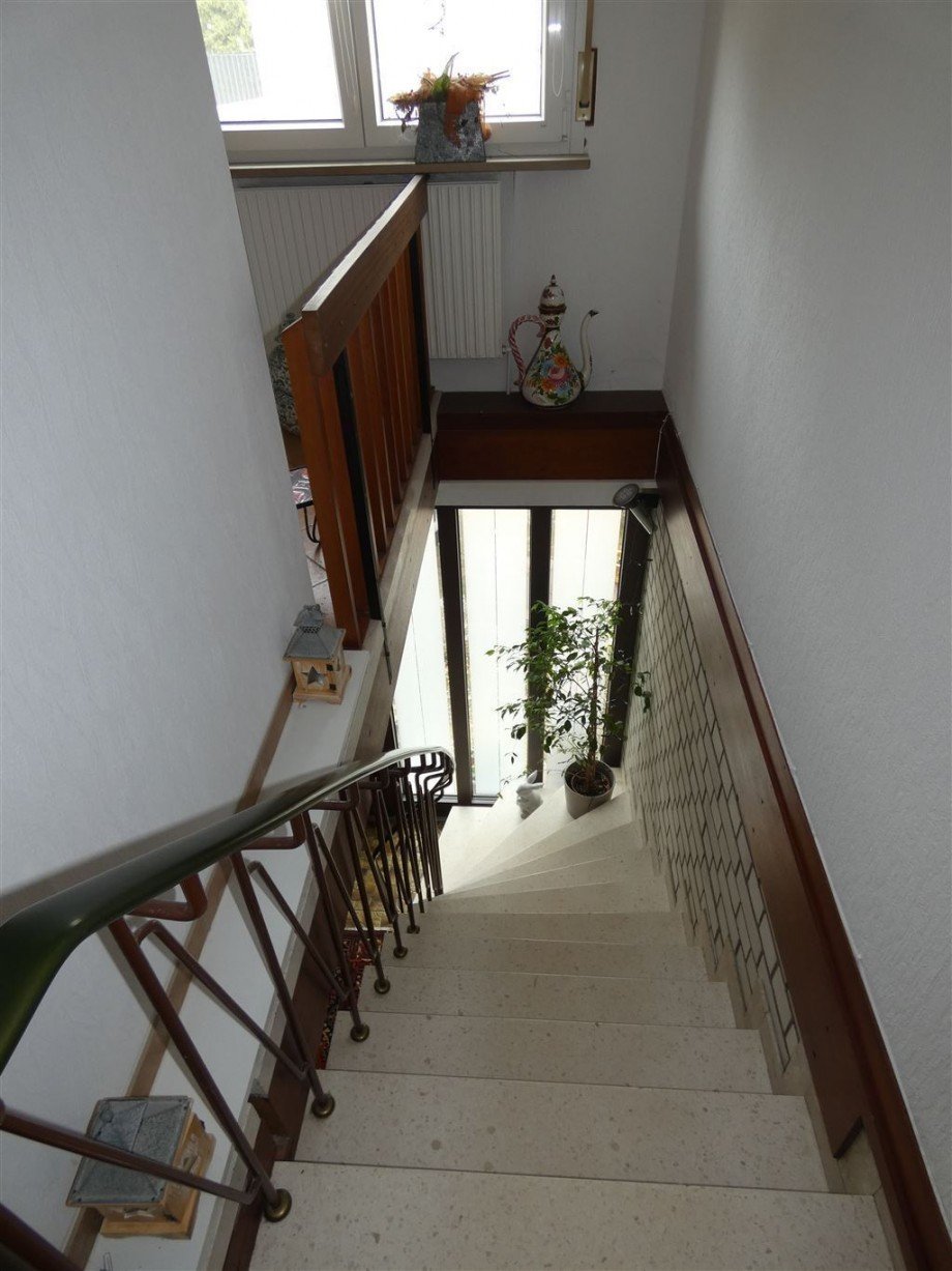 Aufgang zum OG Einfamilienhaus Deidesheim