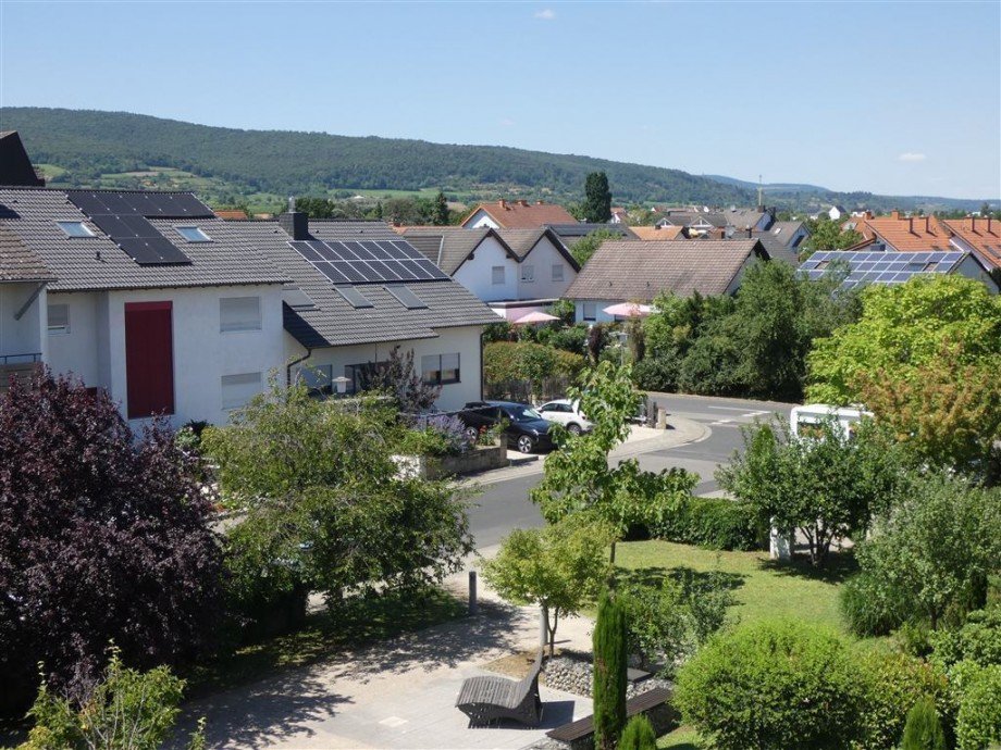 Blick Richtung Haardtgebirge Nord Mehrfamilienhaus Deidesheim