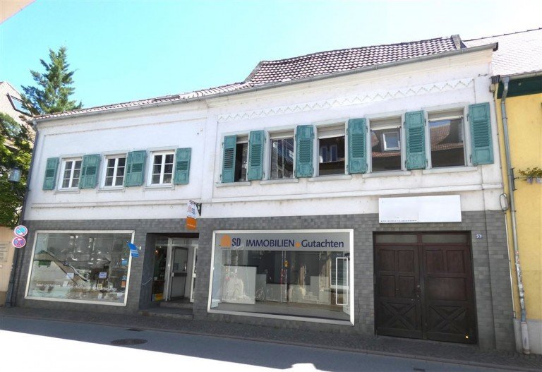 Wohn-und Gewerbeanwesen im Zentrum von Deidesheim Deidesheim Mehrfamilienhaus VERKAUFT - Wohn- und Gesch�ftshaus zum Ausbau im Zentrum von Deidesheim
