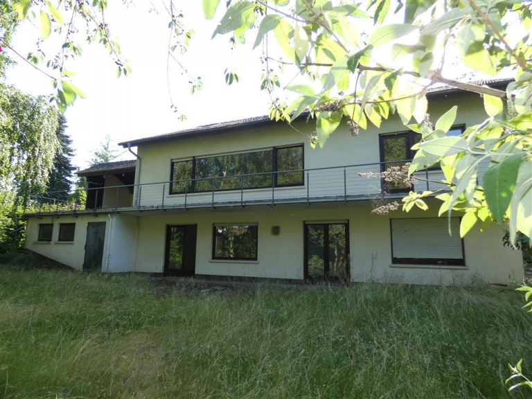 Architektenhaus Neustadt Einfamilienhaus VERKAUFT-Architektenhaus - Anwesen mit Einliegerwohnung auf der Haardt