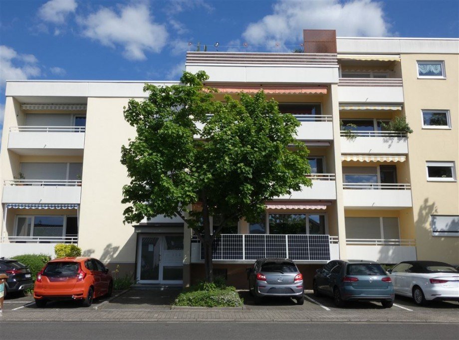 Mehrfamilienhaus in ruhiger Lage Wohnung Neustadt
