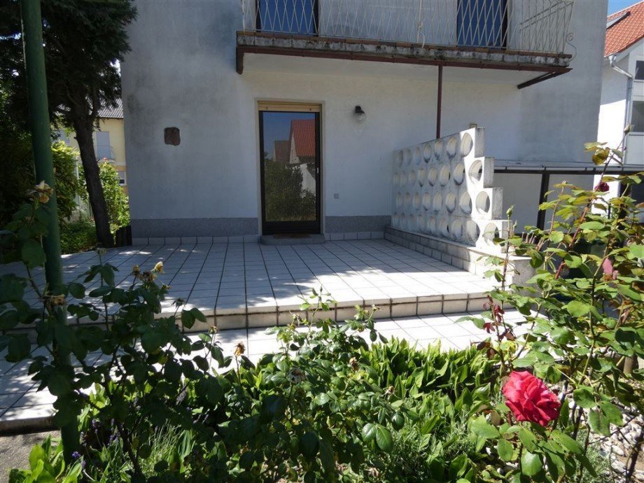 Terrasse Einfamilienhaus Niederkirchen b Deidesheim