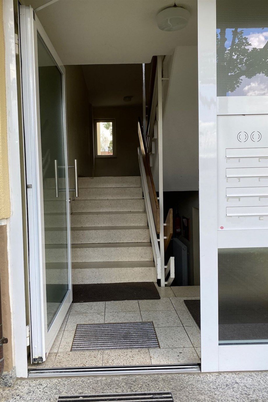 Hauseingang Erdgeschosswohnung Neustadt