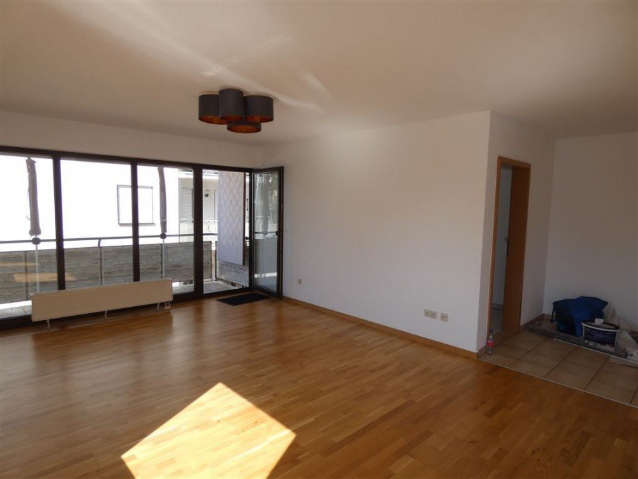 Wohnen mit Balkon in s�dwestlicher Ausrichtung Etagenwohnung Gr�nstadt