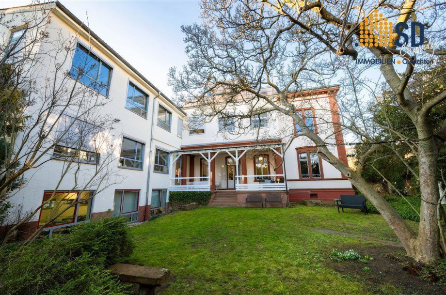 S�dansicht B�ro- Schulungsgeb�ude mit Parkanlage Gesch�ftshaus Neustadt an der Weinstra�e