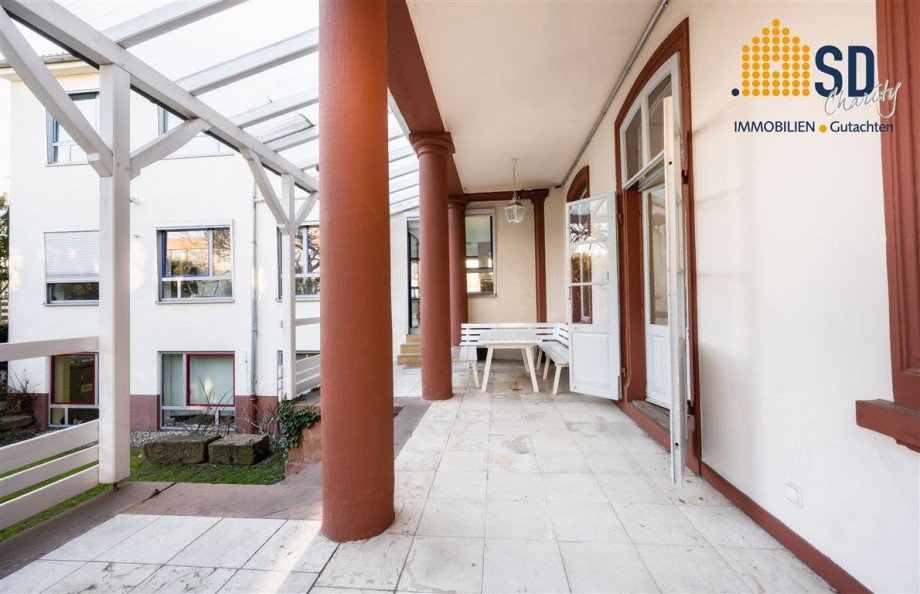 Terrasse Gesch�ftshaus Neustadt an der Weinstra�e