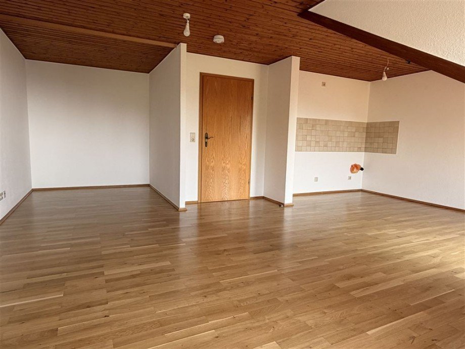 Blick Schlafbereich und K�che Dachgeschosswohnung Neustadt