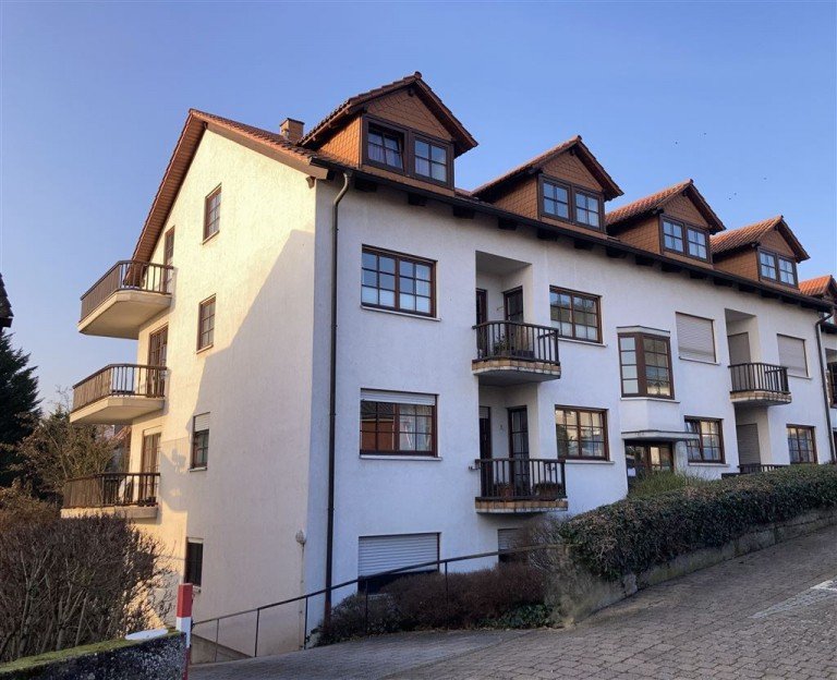 1-Zimmer Wohnung Neustadt Dachgeschosswohnung 1-Zimmer-Wohnung auf der Haardt mit Weitblick