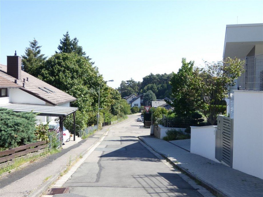 ruhiges Wohngebiet mit erstkl. Nachbarschaft Zweifamilienhaus Neustadt